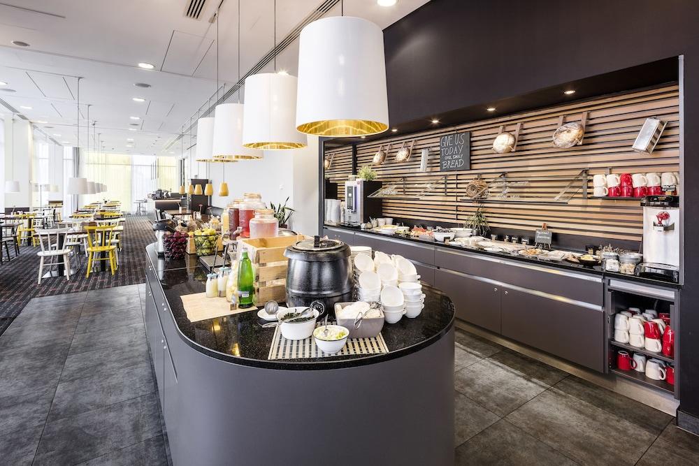 Vienna House Easy By Wyndham Pilsen Otel Dış mekan fotoğraf