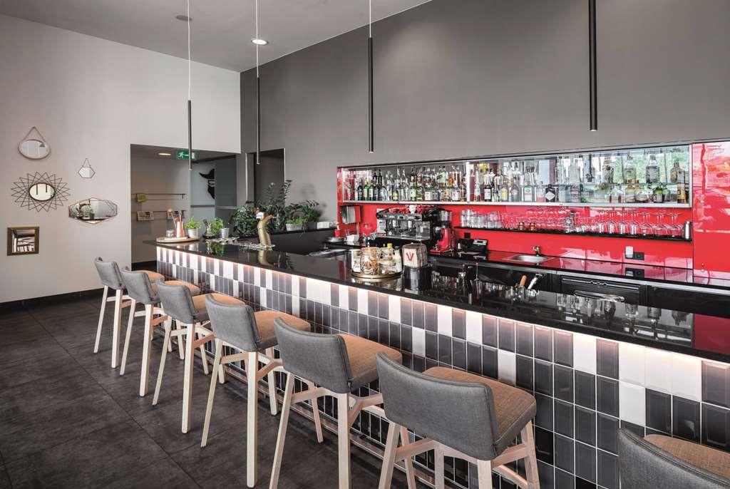 Vienna House Easy By Wyndham Pilsen Otel Restoran fotoğraf