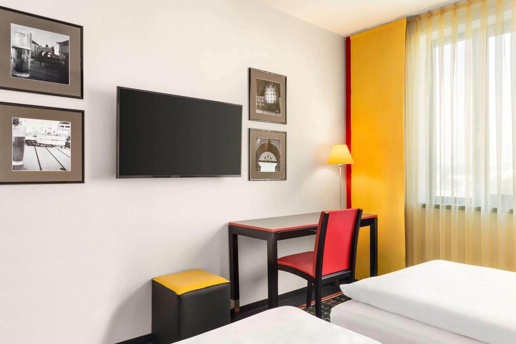 Vienna House Easy By Wyndham Pilsen Otel Dış mekan fotoğraf