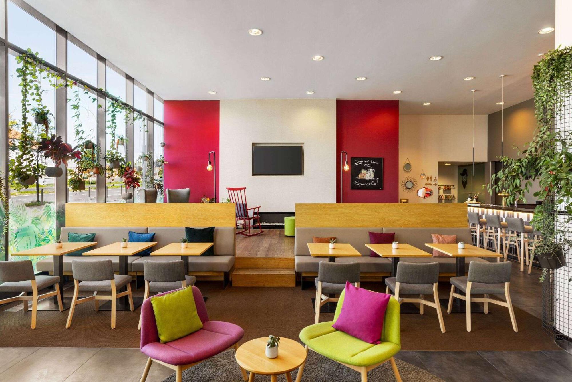 Vienna House Easy By Wyndham Pilsen Otel Dış mekan fotoğraf